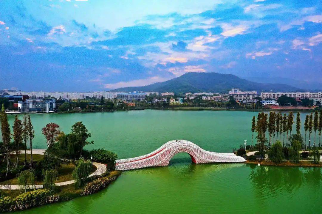 灵气闪耀的后湖艺术长沙的客厅因为他们的坚守网红后湖美得很持久