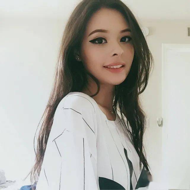 seraphine虚拟形象只有一个,声优有两个!柯佳敏主c,刘柏辛替补