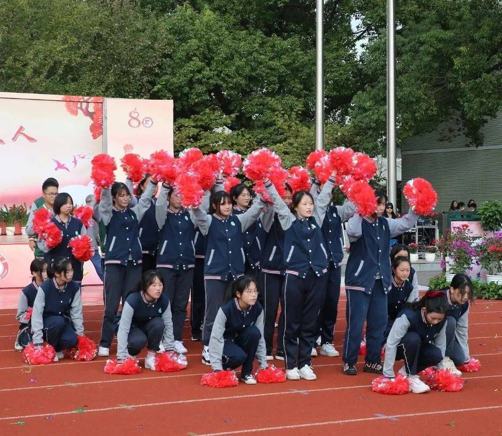 金彩校园上海市亭林中学亭秀铸格林茂立人特色办学展示活动