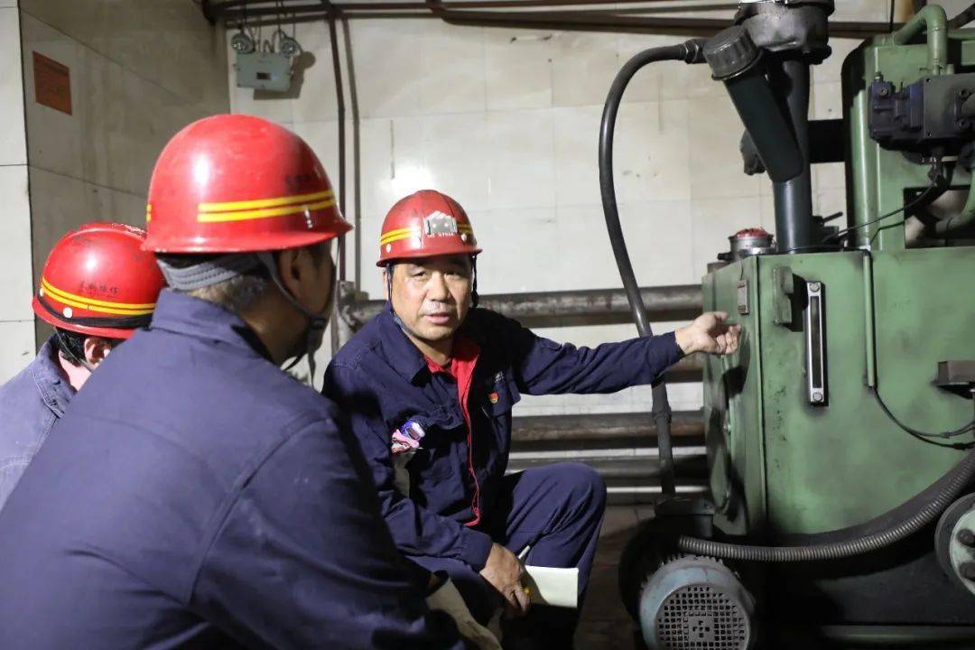 从620开始,王伟一直"守护"着ta_高炉