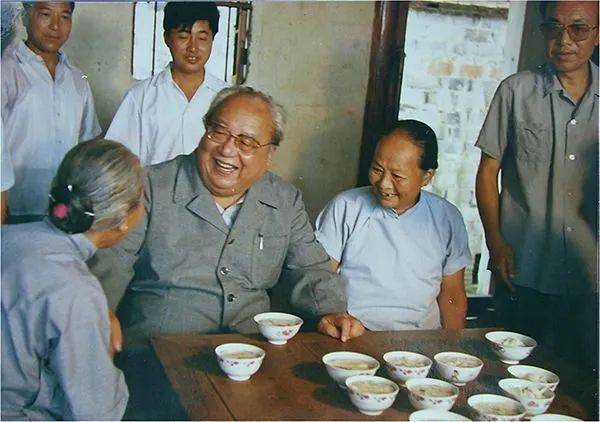 女校来了一位男学生 | 费孝通110年诞辰_社会学