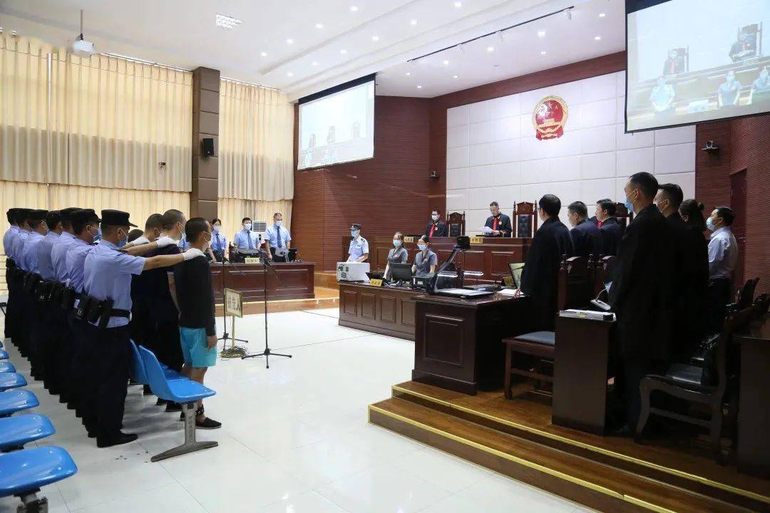 上世纪九十年代以来,陈福兵先后纠集多名被告人在青川县通过聚众斗殴