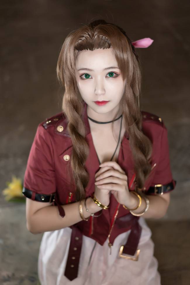 cos最终幻想7重制版爱丽丝