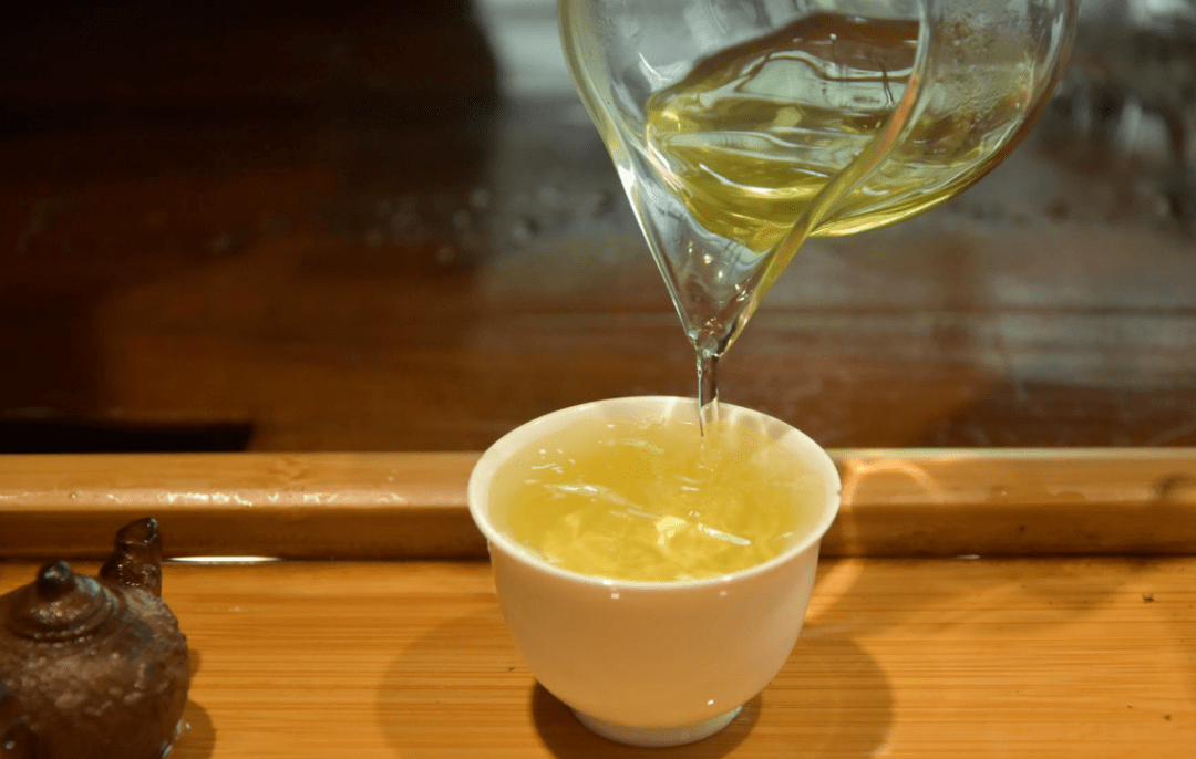 人生一杯茶何必太清醒