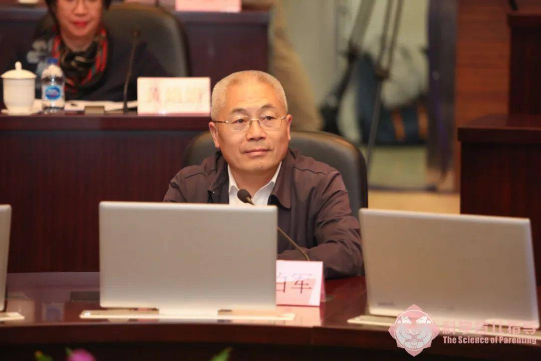 构建开放平台助力科学育儿上海良好开端教育沙龙宣告成立