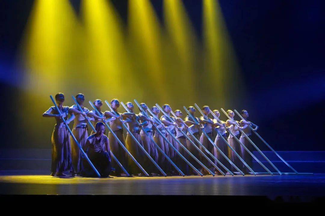 犀利鹤山市这个舞蹈节目喜获金奖