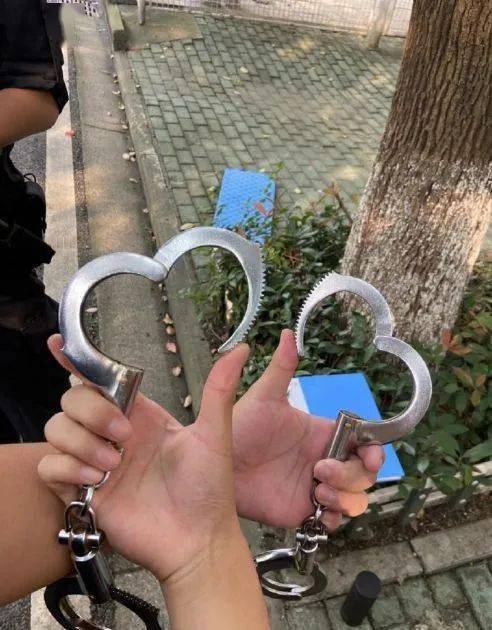 主人の任务? | 搞笑囧图