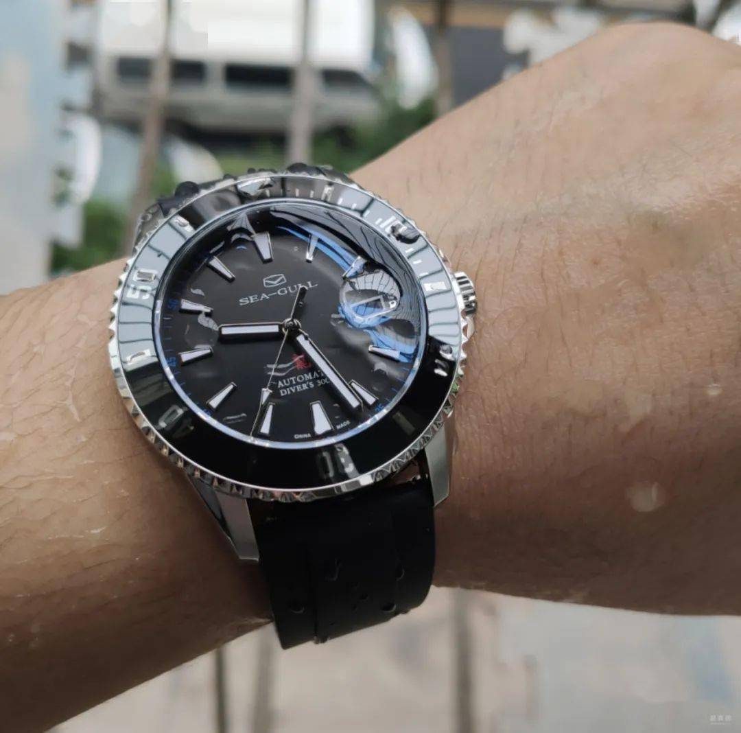 海鸥海洋之星潜水系列之龙王潜水表