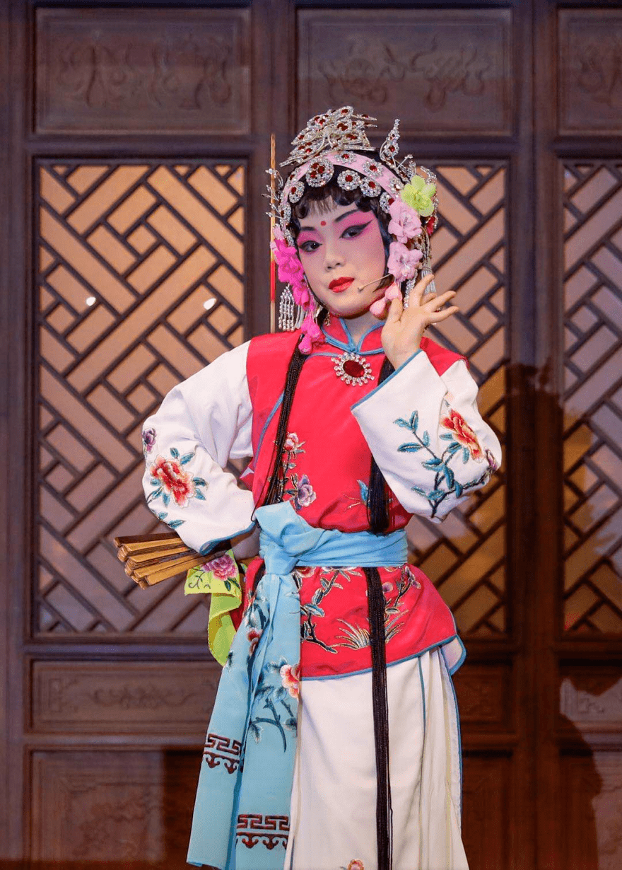 古戏台上相遇南戏的风雅和浪漫