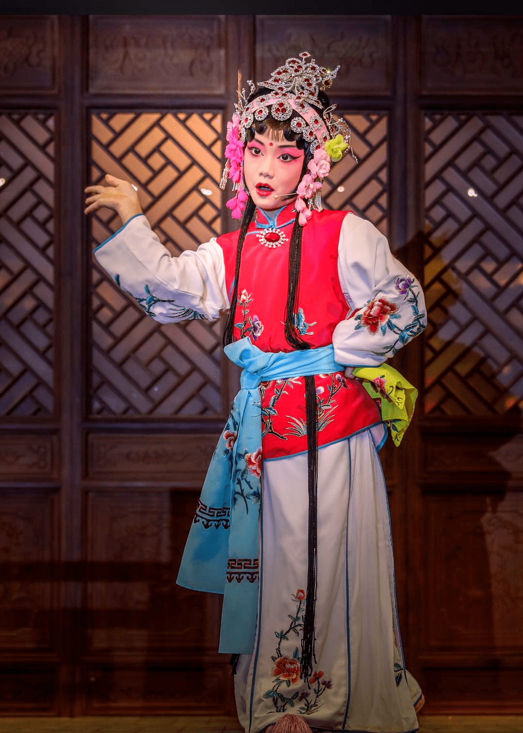 古戏台上相遇南戏的风雅和浪漫