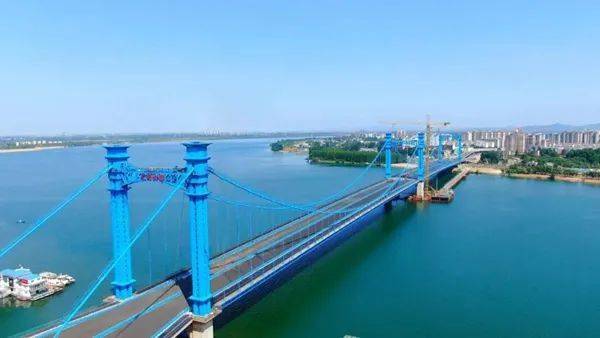 襄阳车主凤雏大桥这个路段将禁止