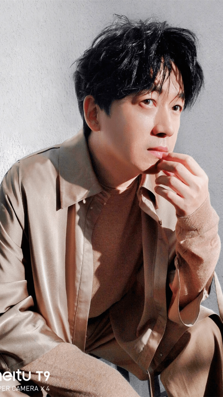 手机壁纸潘粤明