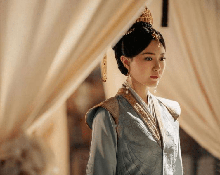 15岁入宫,17岁成为辽国first lady,29岁当上太后,解析传奇太后萧绰的