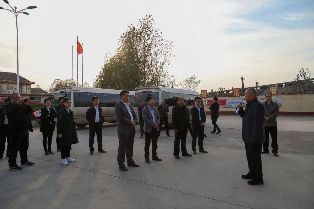 黄墩镇后崖村,安东卫街道辛庄子村,碑廓镇小司官庄村等村,实地观摩村