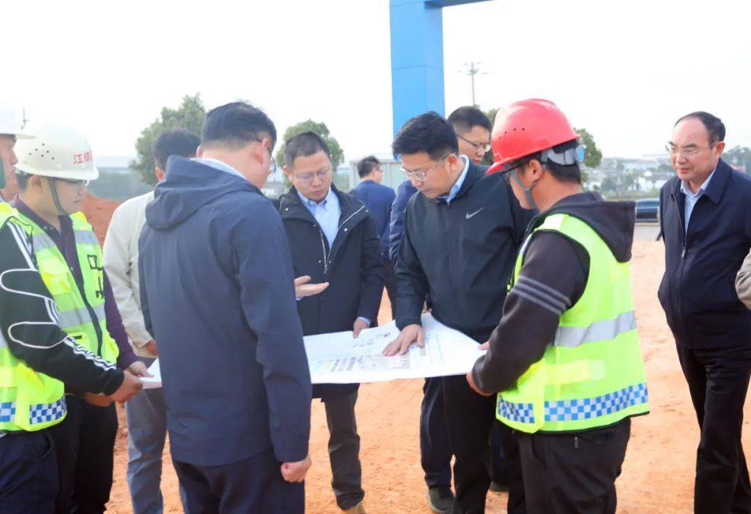 李晓楚在宜春丰城高新区开展十九届五中全会精神宣讲,现场办公推进