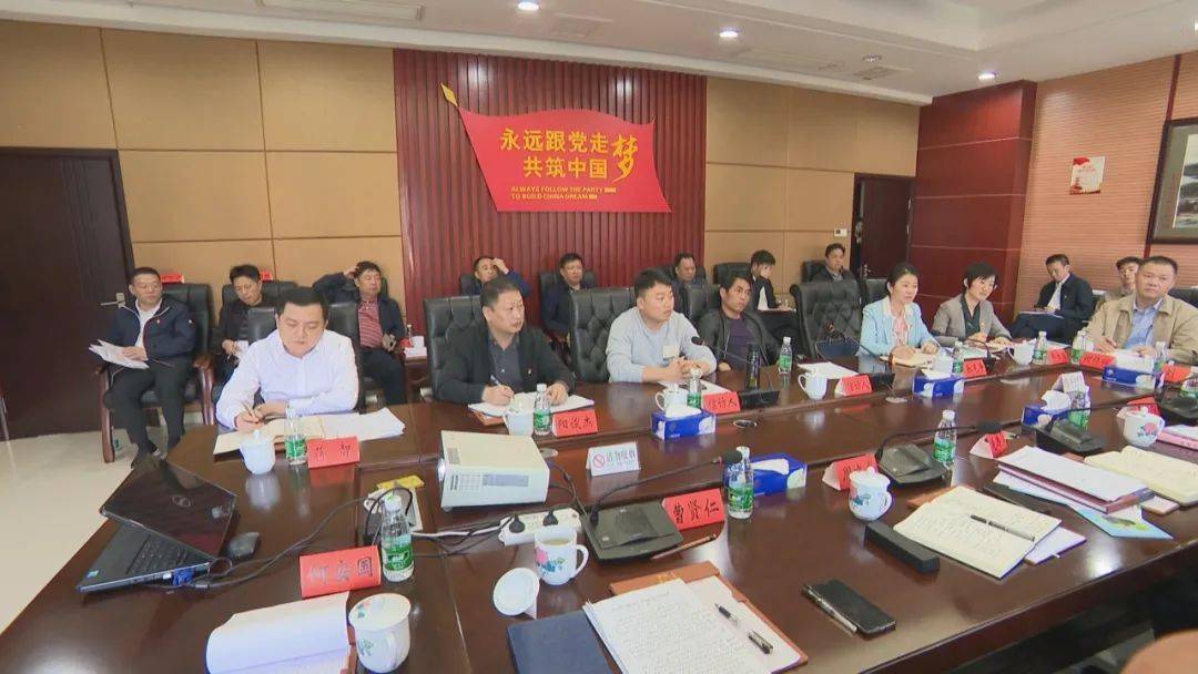 时刻把群众冷暖放在心上不断开创信访工作新局面