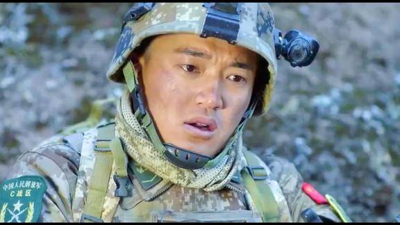 突击再突击小豹队势如破竹一路向前杀新兵一下变老兵了