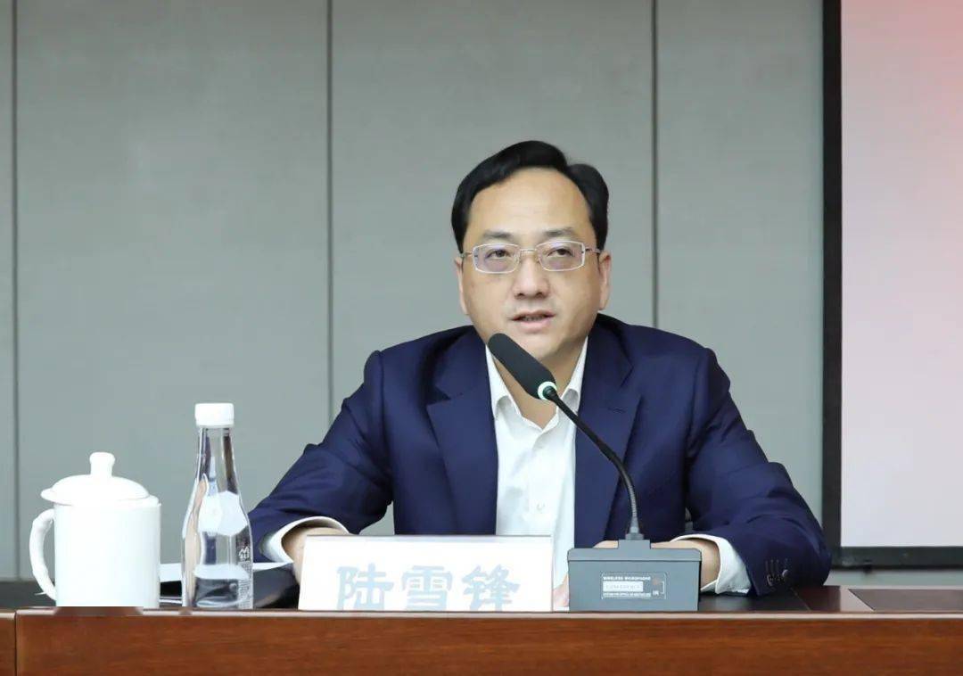 小昆山镇召开党政负责干部会议