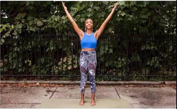 6个动作打通身体能量通道让负能量拜拜