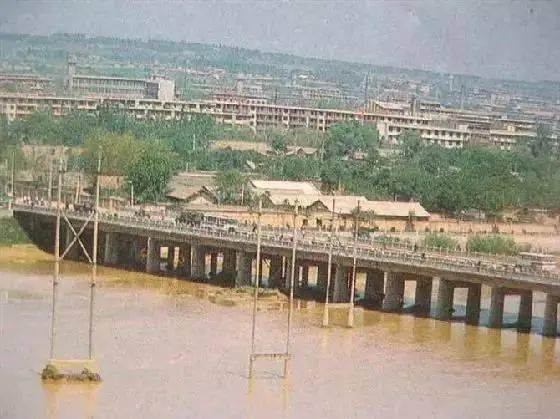 老照片,记录咸阳城的变迁!