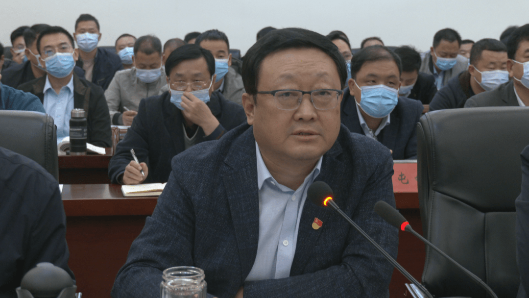 靳新峰:以责任担当确保脱贫攻坚工作圆满收官