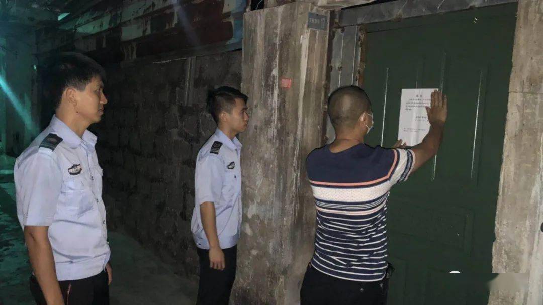 中山公安突击扫黄,8名"站街女"和1名疑似嫖娼人员被抓!
