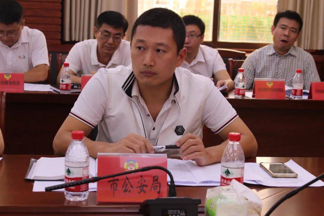 政协社会法制和教科卫体委员会主任陈有康主持,市政协常委林晓,罗建文