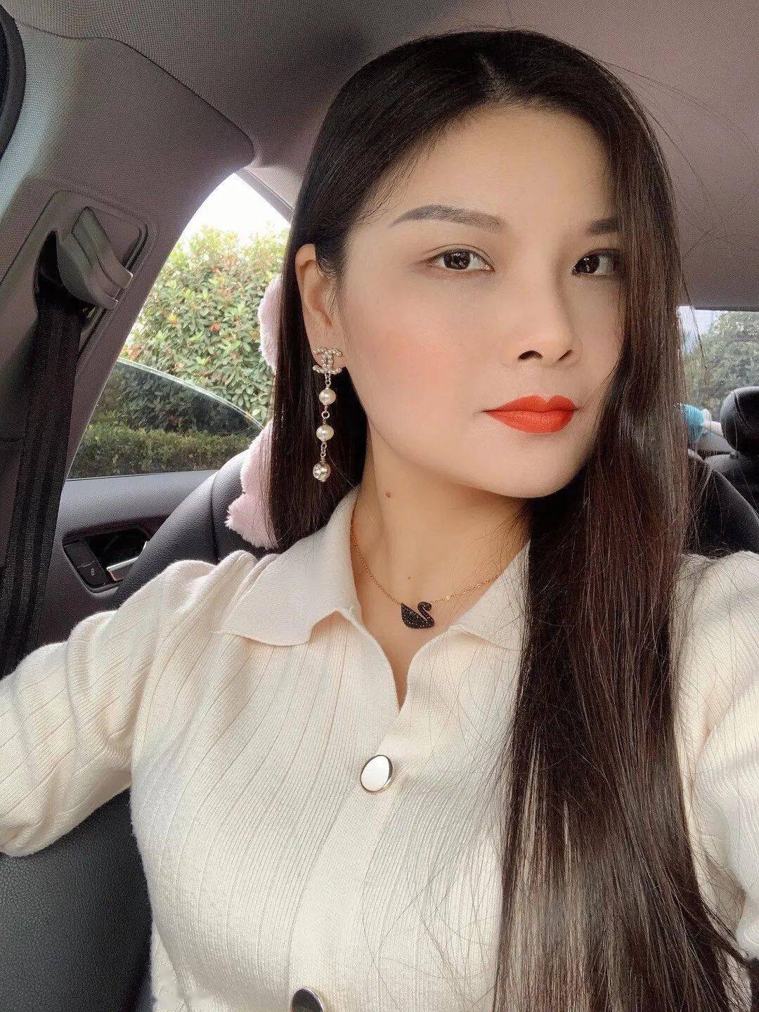 小微,1990年,在浙江宁波工作的英山单身小姐姐_手机搜狐网