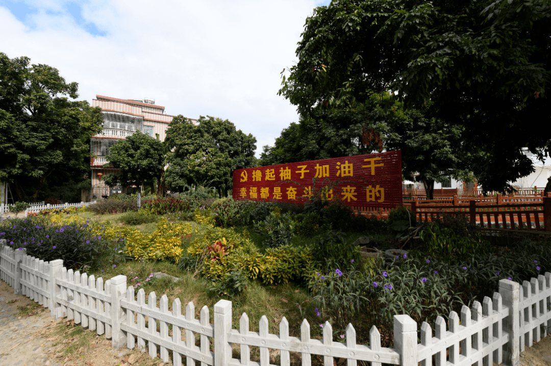 来源来源:灰寨镇人民政府返回搜狐