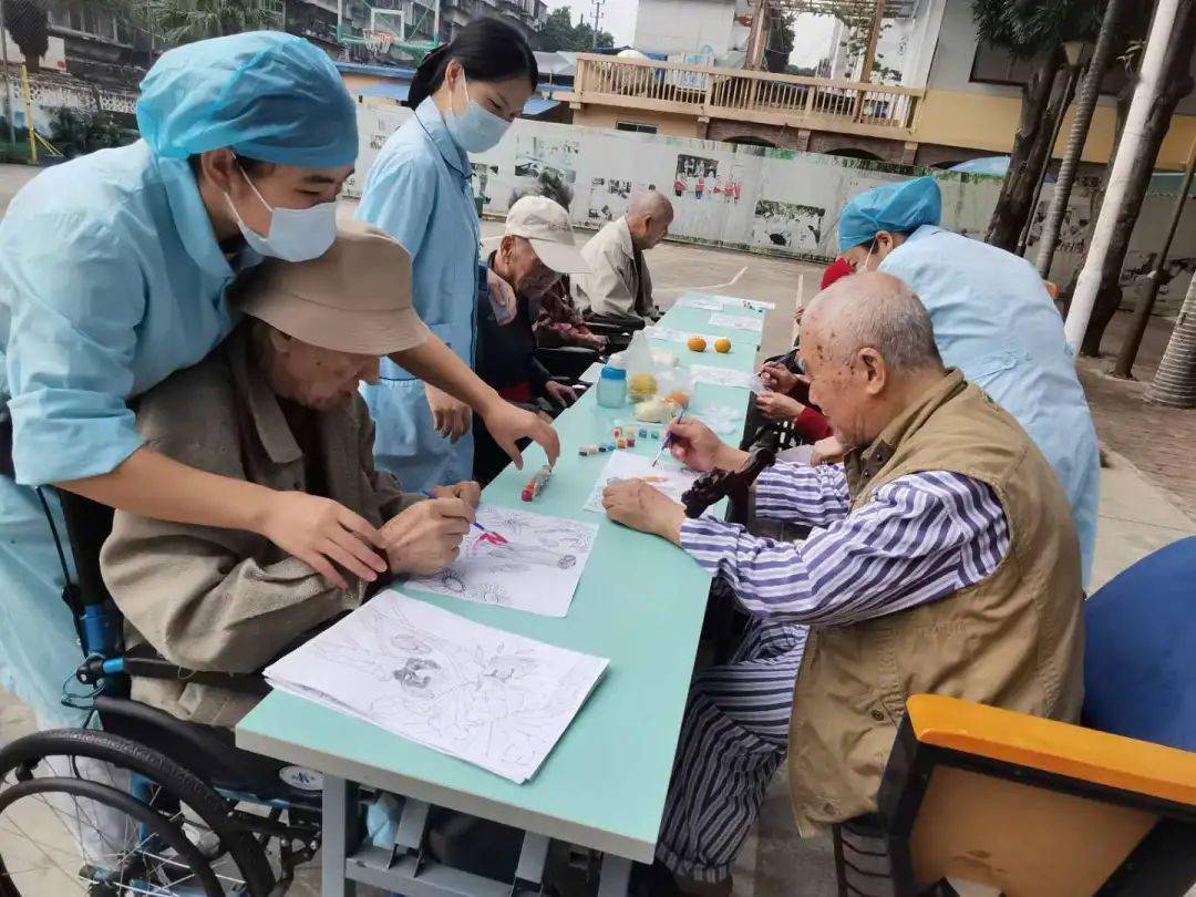 打造中医药康养,医养结合大有可为_老人