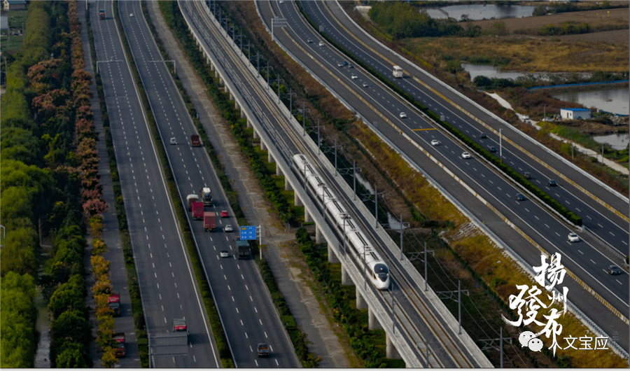 亭亭玉立一枝荷宝应高铁站基本完工