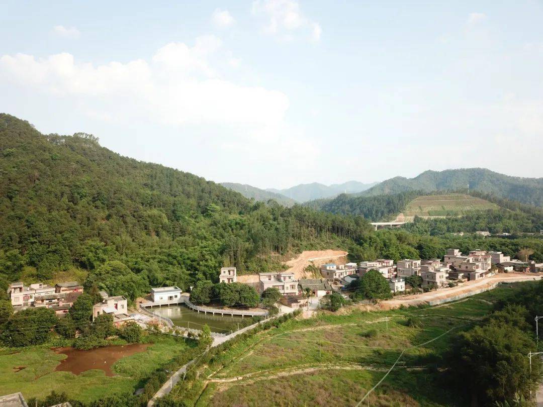 文明示范村禄步镇平水村因地制宜软硬实力两手都要抓