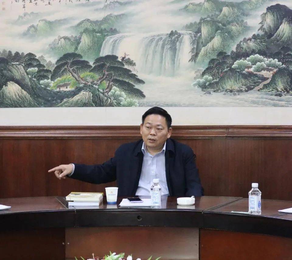 焦作市教育局党组书记局长张建虎调研我市高中教育工作