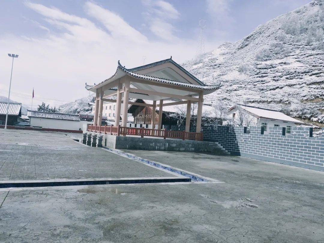 村民富村庄美村风好松潘县十里乡火烧屯村采访见闻