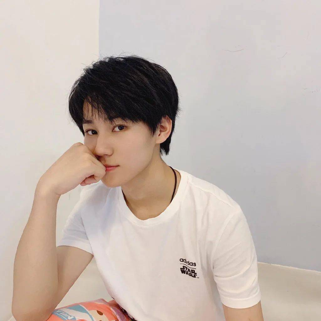 微信头像张真源