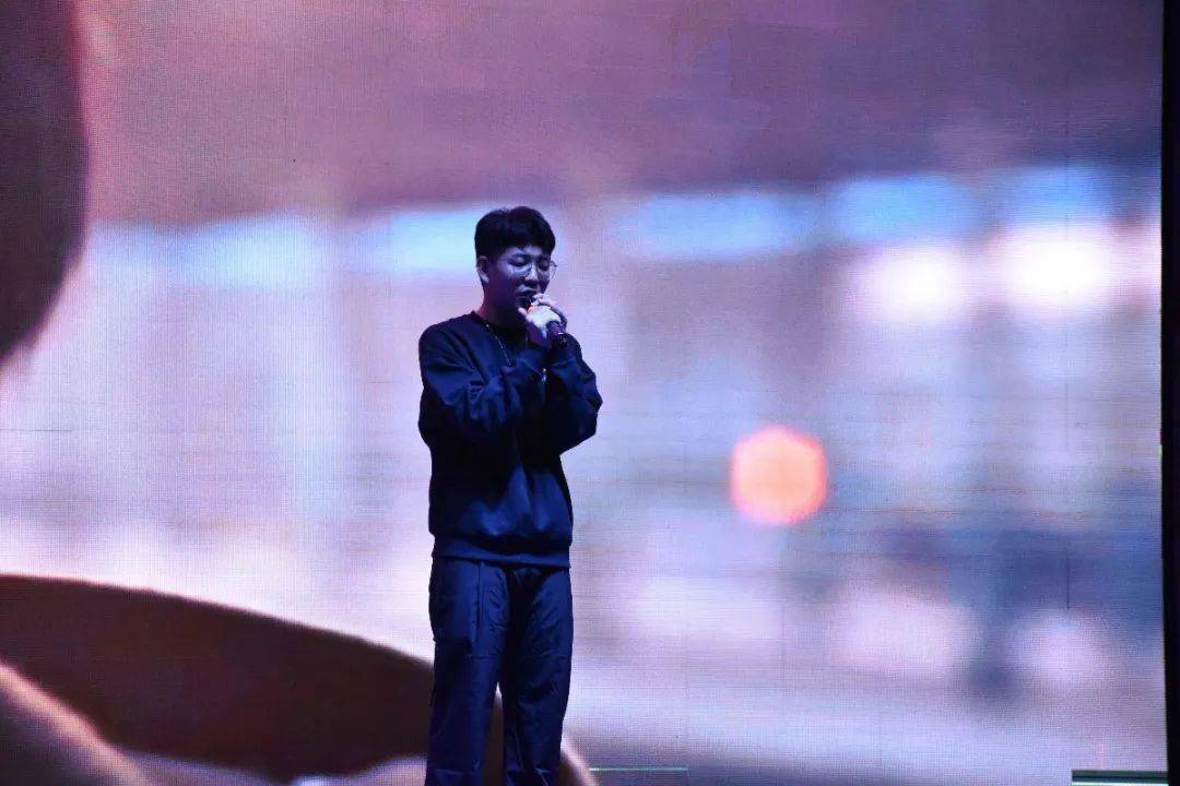 轻工学院2020校园歌手大赛,用心聆听你的声音!_舞台