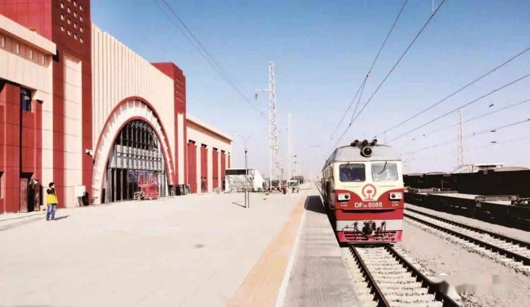 67若羌人好消息好消息格库铁路新疆段和若铁路进入新阶段
