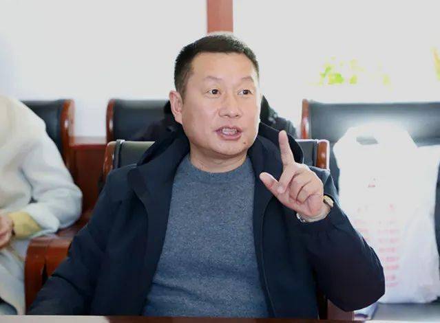 抚松县委副书记县长王福源深入万良镇调研人参特色产业小镇规划情况