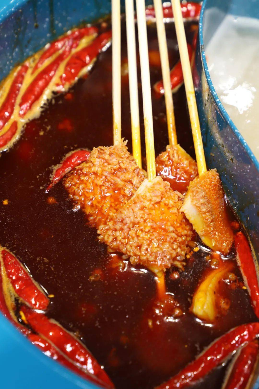 中央大街小土屋串串香毛肚火锅凭借涮肚霸屏美食圈499元招牌大块牛肚