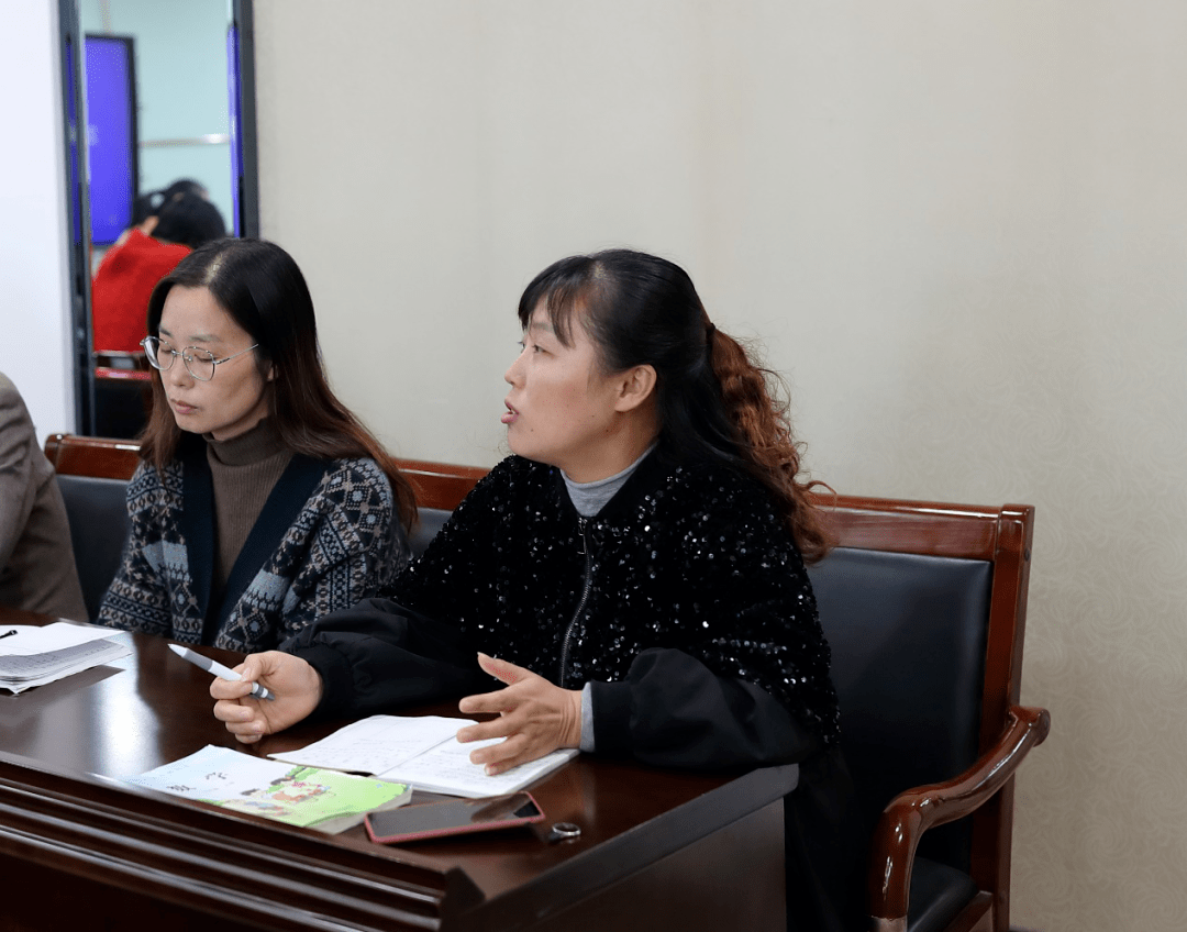 张春兰老师说"数学练习课,要多让学生议一议,想一想,去争辩,去探索