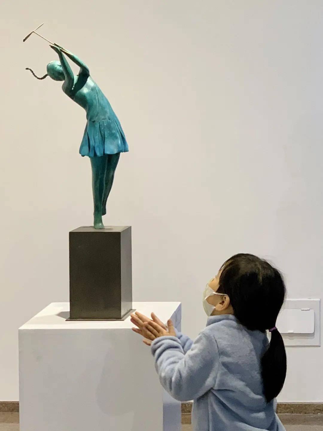 让艺术走进生活犇跑2020公共艺术在行动暨第二届精品架上雕塑绘画作品