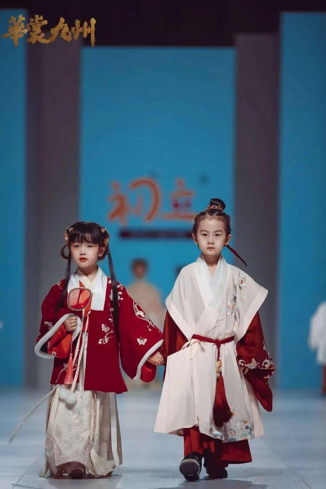 1000万网友争看汉服走秀罗衣飘飘一眼印永恒