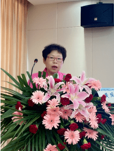 同时福建省护理学会手术室护理专委会黄凤凤主任委员以及福医二院护理