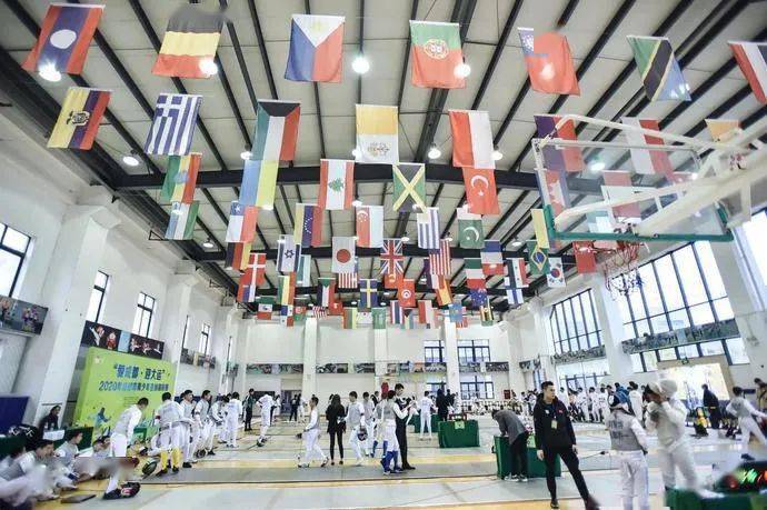 爱成都迎大运579名剑客论剑2020年成都青少年击剑锦标赛隆重举行