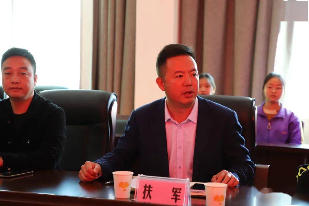 古蔺中学校长邱红表示,西南医科大学是很多学子向往的大学.