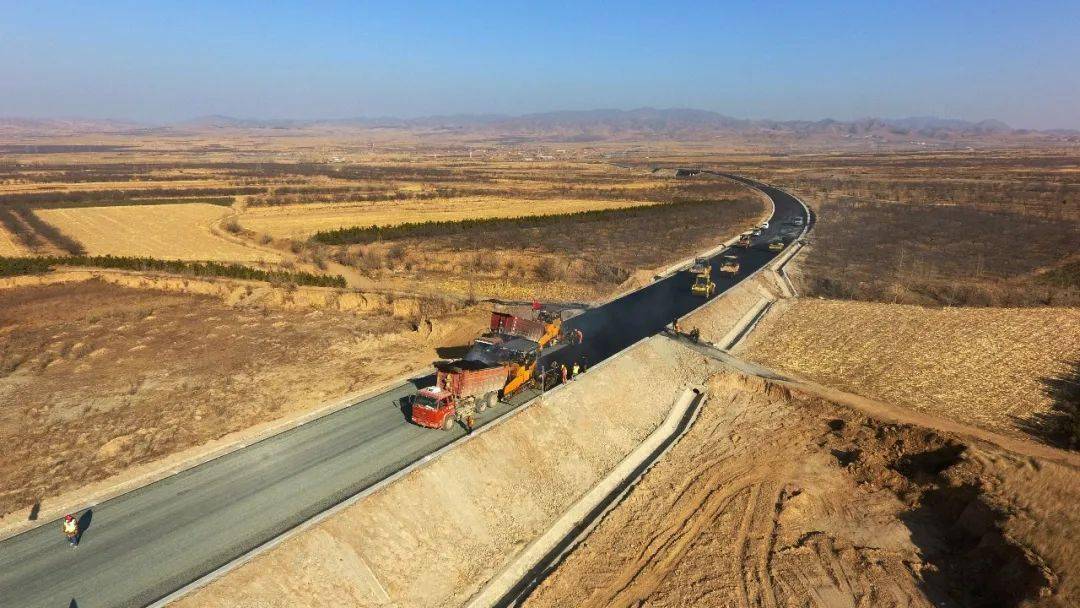 京蔚段高速桃花,小五台山两条连接线通车_太行山