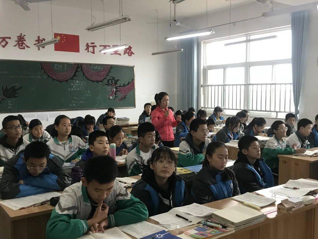 感动七中人物展播就这样被你感动