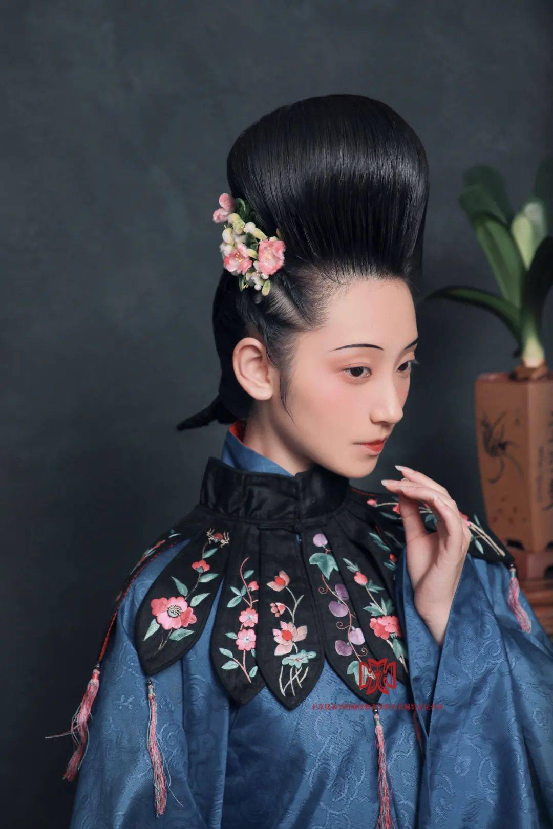 各美其美美美与共让我们一起领略中国历代妆造