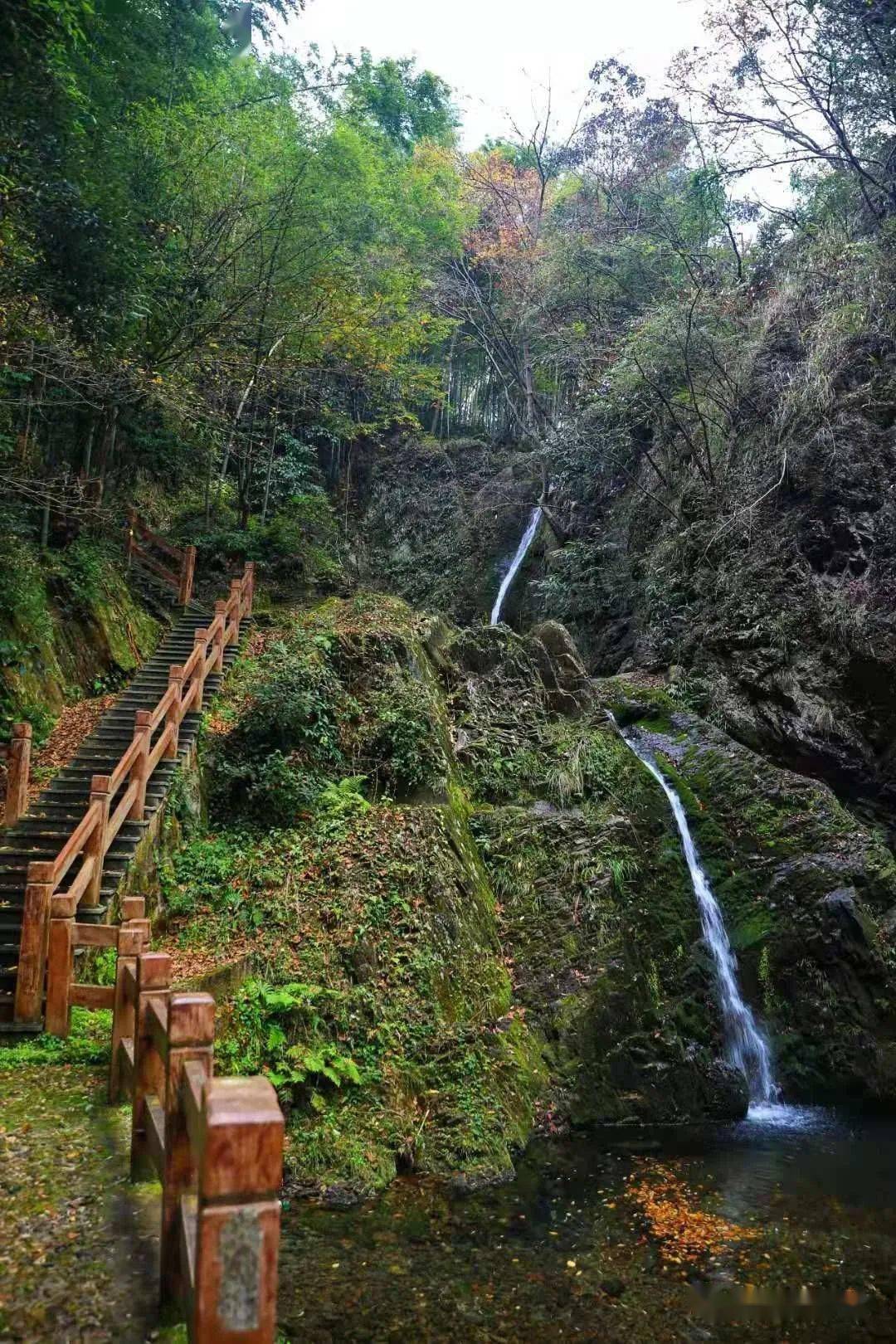江湖实拍石门龙潭飞瀑余姚这个被忽略的小众景点在山间独美
