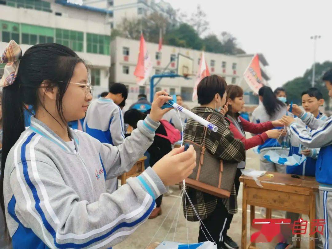 自贡玉章中学图片图片